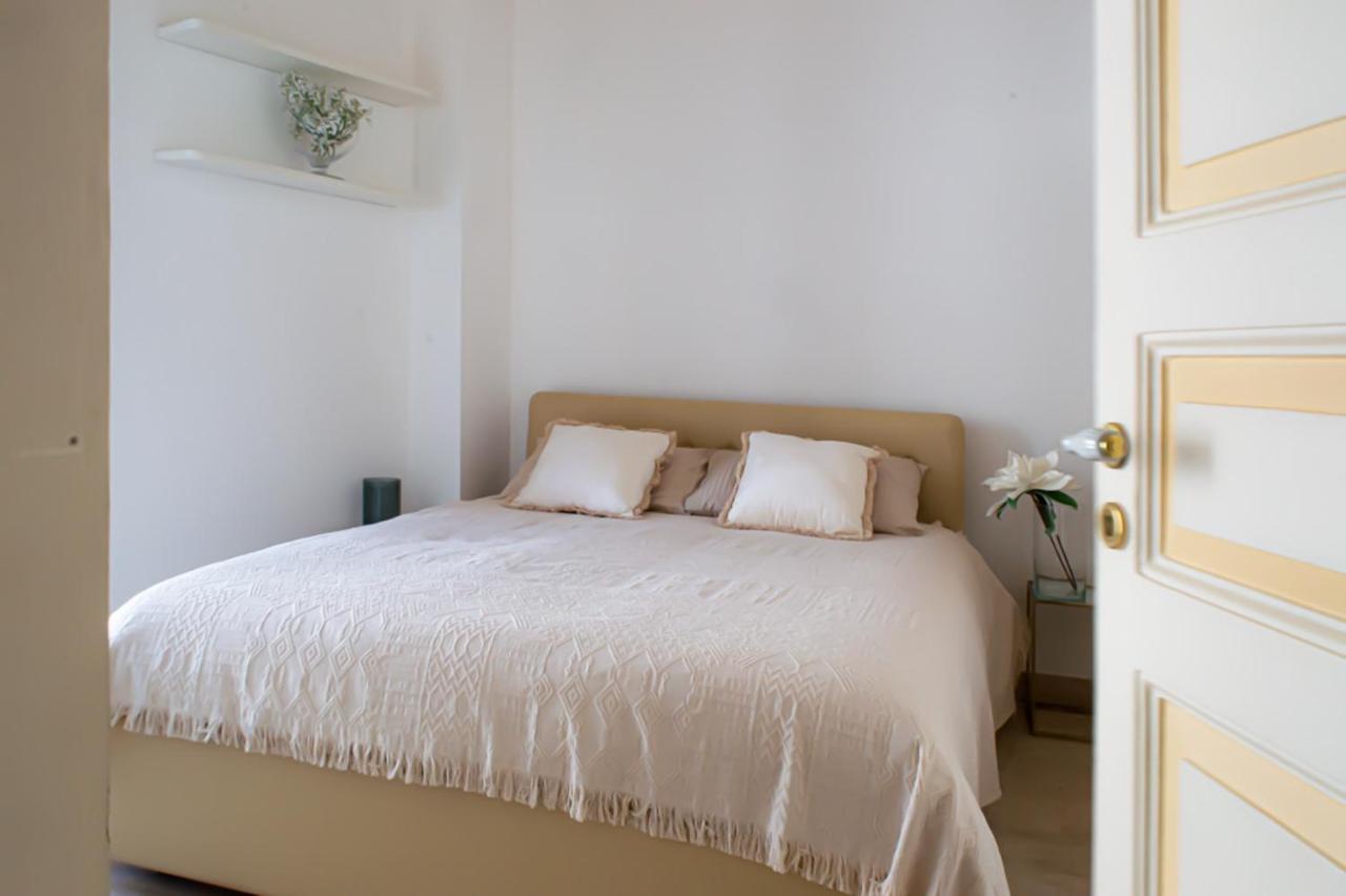 Santa Domenica Guest House Catánia Buitenkant foto
